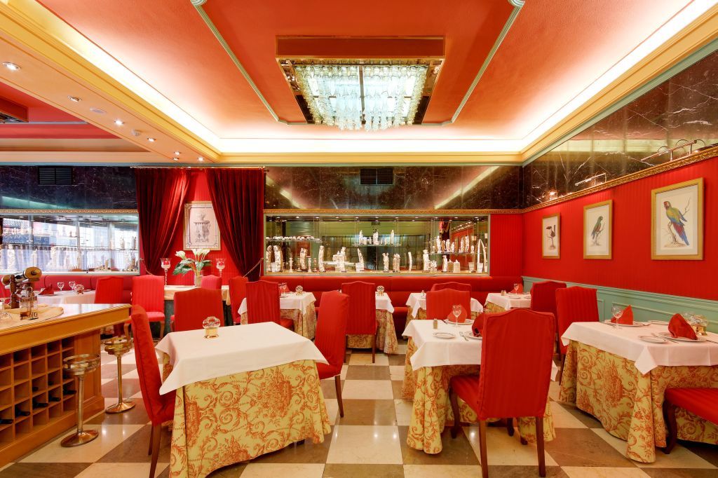 玛尤拉泽格酒店 马德里 餐厅 照片
